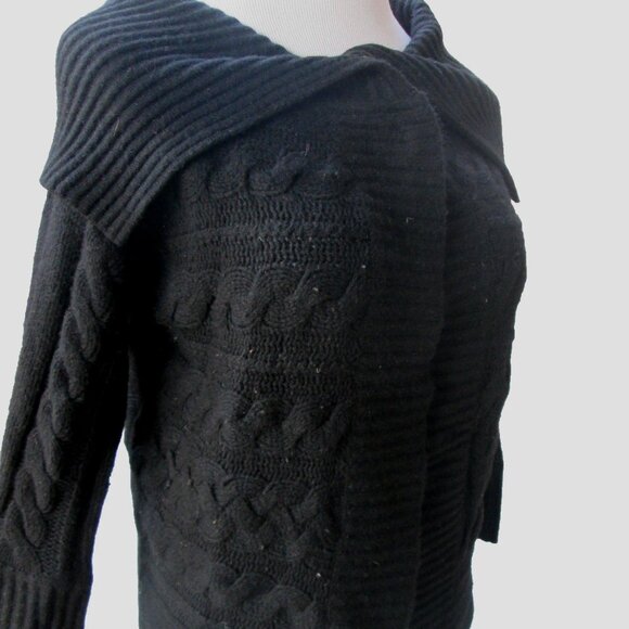 Neiman Marcus Cashmere Collection Black Cardigan Sweater Small - Picture 2 of 4